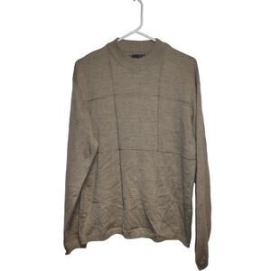 TSR Men's Sweater Size Medium